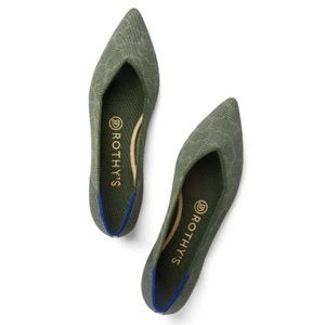 Rothy’s Pointed Green Point Flat